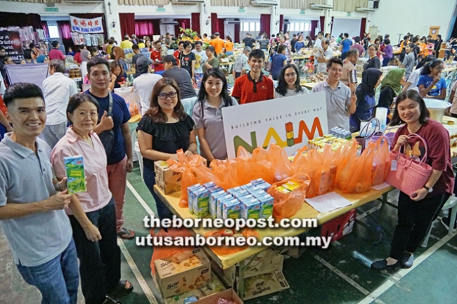 Naim raises over RM2,800 for Pibakat