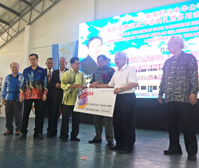 School receives help from Naim, Permy Devt