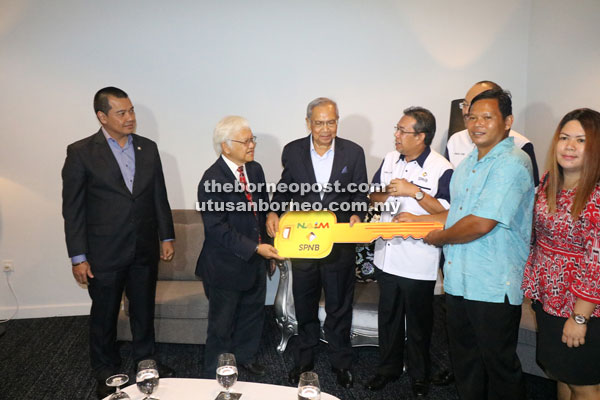 Watson receives RM350,000-house from Naim, SPNB